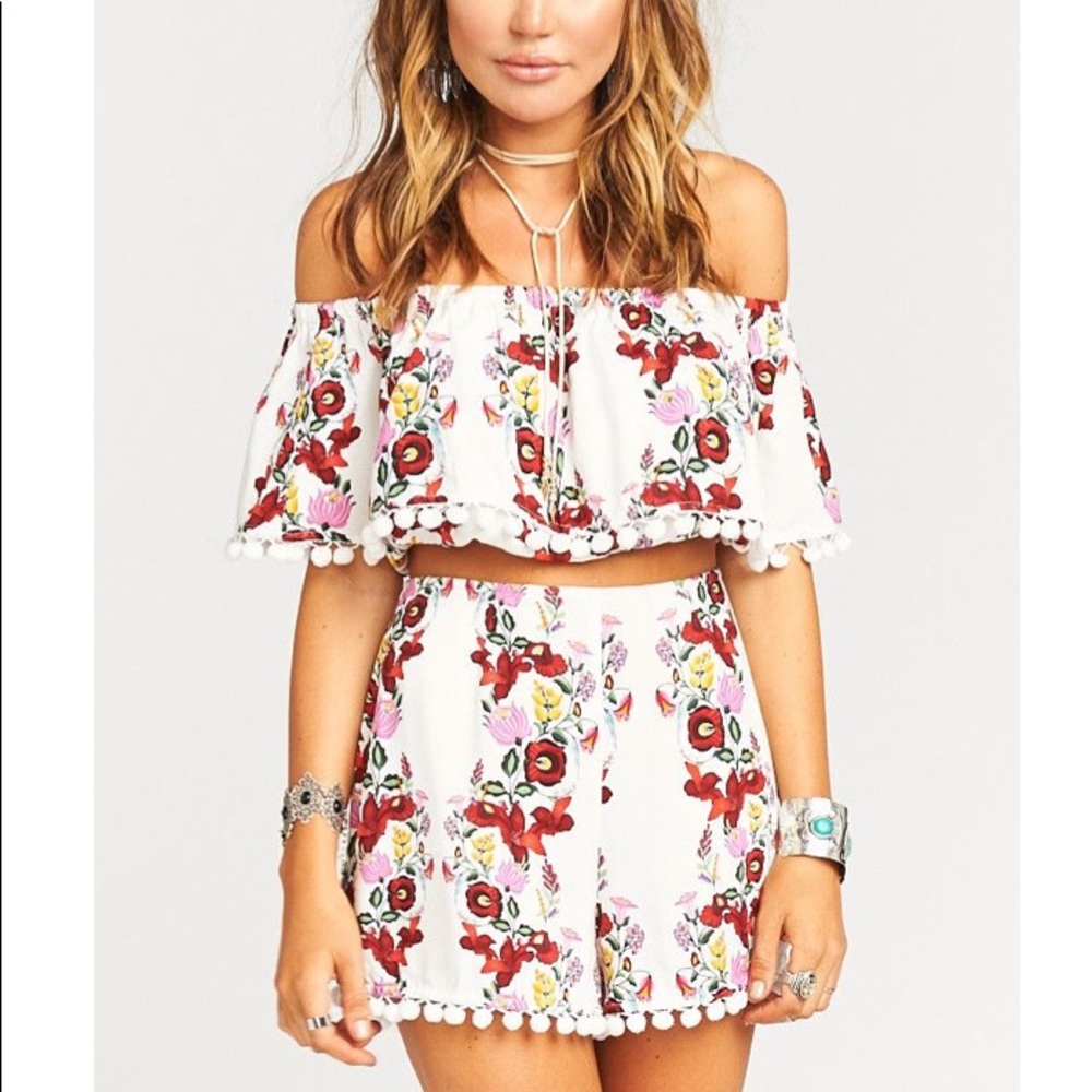 ❌SOLD on Ⓜ️‼️Show me your MUMU pompom set in XS